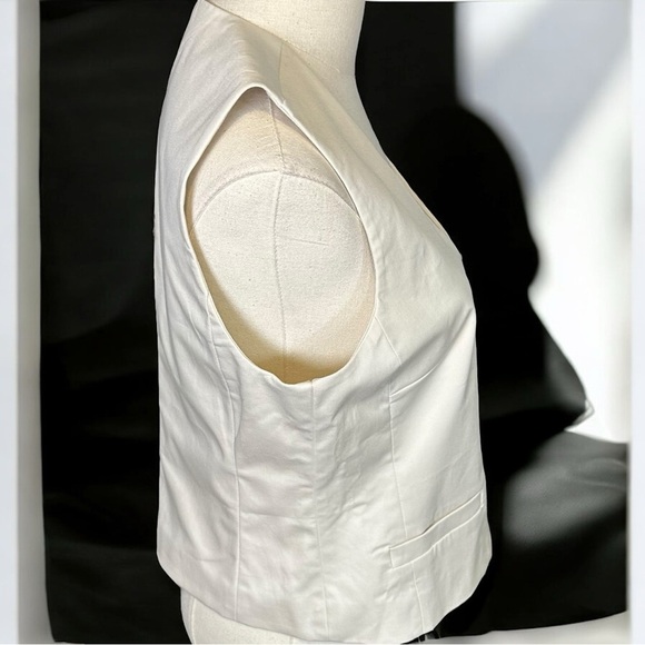 NWT Banana Republic ‘Modern Cotton Twill Vest’ in “Transition Cream” Size 8 - Picture 12 of 16